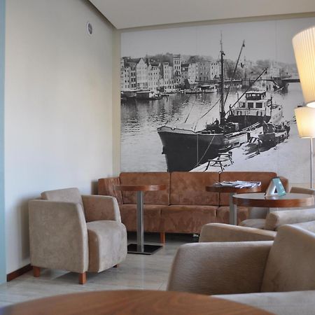 Hotel Atrium Елблаг Екстериор снимка