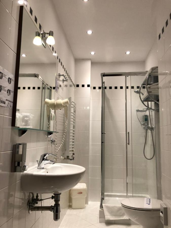 Hotel Atrium Елблаг Екстериор снимка