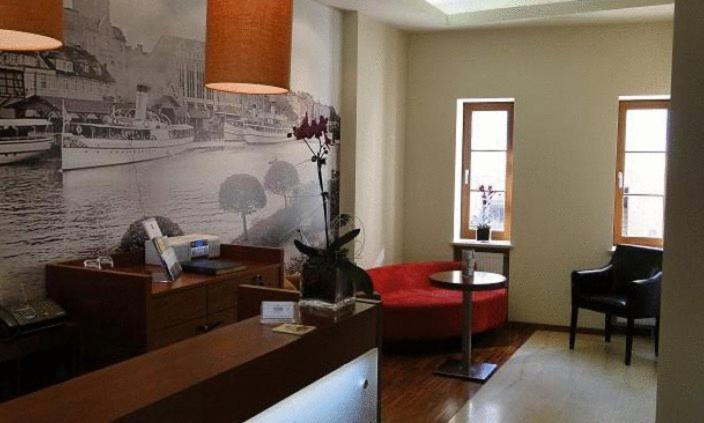 Hotel Atrium Елблаг Екстериор снимка