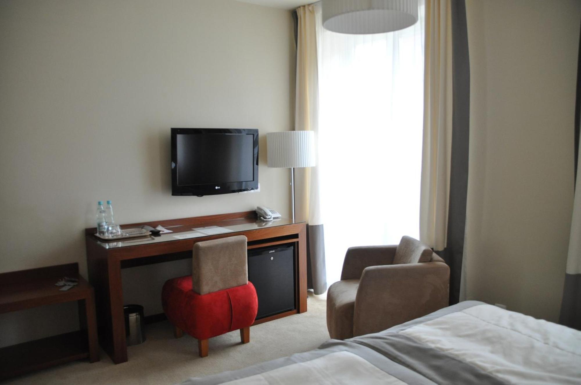 Hotel Atrium Елблаг Екстериор снимка